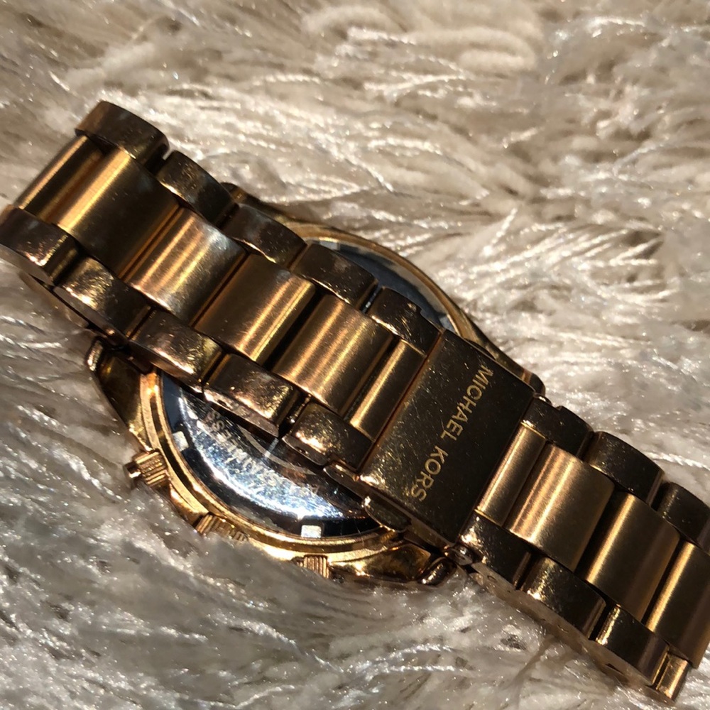 Rose Gold Michael Kors Watch: THE watch of 2012 - Picture 3 of 4